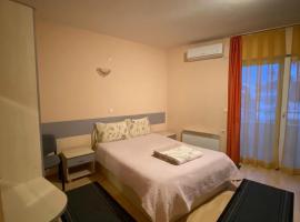 Zekir - Zimmer - Rooms - Struga - Boulevard เกสต์เฮาส์ในสตรูกา