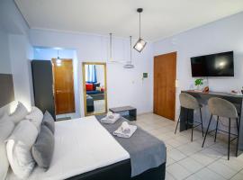 Adriana's downtown studio-parking lot included, hotel a Patra