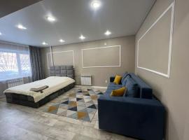 Квартира 1.5, hotel v destinaci Öskemen