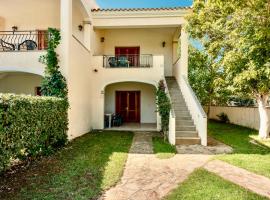 ISA-Apartments with air conditioning and external outdoor space in Budoni, at only 300 m from the beach, hotel in Budoni