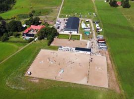 Hallands Equestrian Center, stuga i Laholm