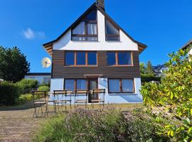 Haus mit idyllischem Seeblick, Hotel in Schalkenmehren