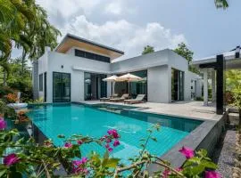 Ban Bua Lux x MonthStayz Thailand