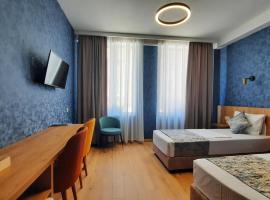 Hotel DownTown Avlabari, hotel en Tiflis
