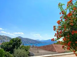 Tomi Apartments