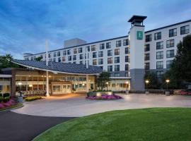 Embassy Suites by Hilton Boston Marlborough, hótel í Marlborough