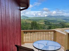 Crestview-Spectacular 3 bed 3 bath 5 min to slopes, khách sạn ở Banner Elk