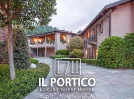 Il Portico - 1711 Luxury Guest House, hotelli, jossa on pysäköintimahdollisuus kohteessa Arlate