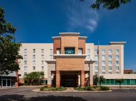 Hampton Inn & Suites St. Louis at Forest Park