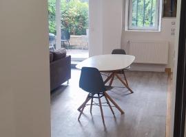 meublé neuf avec jardin, apartment in Clairvaux-les-Lacs