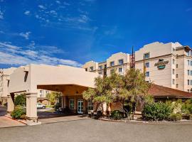 Homewood Suites by Hilton Albuquerque Uptown, hotelli kohteessa Albuquerque lähellä maamerkkiä Turquoise Trail Campgrounds