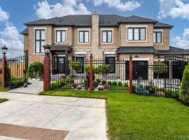 Newly build Estate home 40min from Airport, hotel en Stouffville