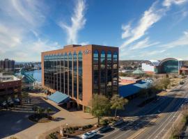 The Landing at Hampton Marina, Tapestry Collection by Hilton, hotel cerca de Virginia Air Space Center, Hampton