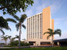 Hotel Fera Anaheim, a DoubleTree by Hilton Hotel, романтический отель в Анахайме