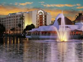 Hilton Boca Raton Suites: Boca Raton şehrinde bir otel