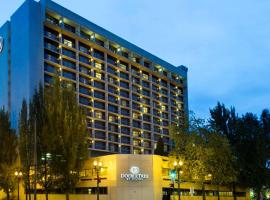 DoubleTree by Hilton Portland, хотел в Портланд