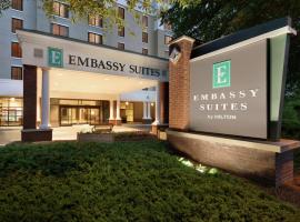 Embassy Suites by Hilton Atlanta Alpharetta, hotel in Alpharetta