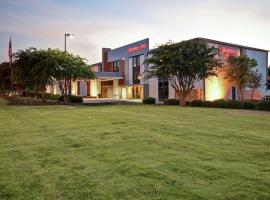 Hampton Inn Auburn, hotell i Auburn