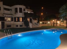 Casa Alegria Playa San Juan - Alicante, хотел, който приема домашни любимци, в Сан Хуан де Аликанте