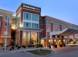 DoubleTree by Hilton West Fargo Sanford Medical Center Area – hotel z basenem w mieście Fargo