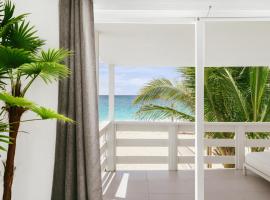 CocoVaa Beach Boutique Hotel, hotell i Simpson Bay