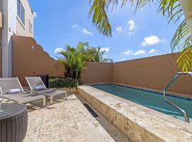 Eagle Beach - Private Pool - Happy Island townhome 17, villa í Palm Beach