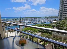 Ilikai Hotel Condo with Kitchen and Ocean View, hotel em Honolulu