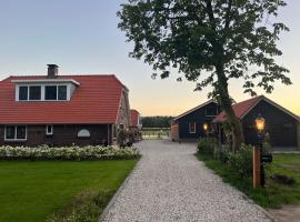 Bed & Breakfast Hoeve Happiness - ontbijt inbegrepen - wellness aanwezig, khách sạn spa ở Voorthuizen