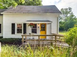 Peaceful Franklin Cottage about 1 Mi to Downtown!