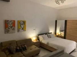 CHEZ RIMA // Studio très chaleureux F1 // Très bien situé