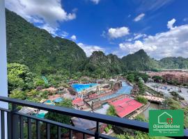 Ojies Home Sunway Onsen Suites 2BR Theme Park View, allotjament vacacional a Tambun