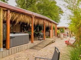 Drents Genieten - Kraaiheide met privé jacuzzi, hotel v mestu Erm