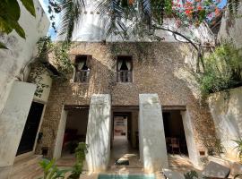 Authentic Swahili style villa Milele House, feriebolig i Lamu