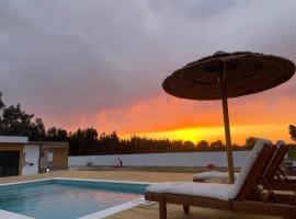 Casablanca Village, hotel with pools in Pegos Claros