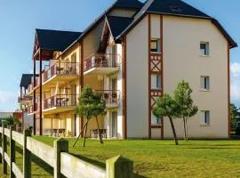 Cozy Coastal Escape in Fréhel