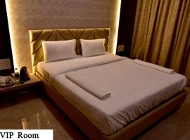 Hotel Royal Executive, hotelli kohteessa Pandharpur