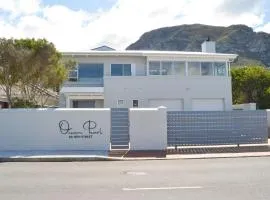 Ocean Pearl Hermanus - 5 Bedrooms