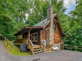 Sunrise Woods Retreat cabin, cottage in Sevierville