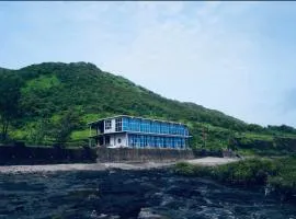 theoiahouse
