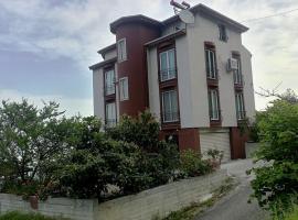 SEA WİEW AND MOUNT WİEW 6 BEDROOMS,4 BATHROMS, hotel in Trabzon