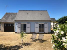 La maison bleue, hotel in Barneville-Carteret