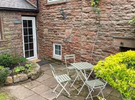 Windale at Wetheral Cottages, hotel with parking in Great Salkeld