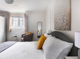 The Comfy Place - Private Apartment in Maidenhead: Maidenhead şehrinde bir daire