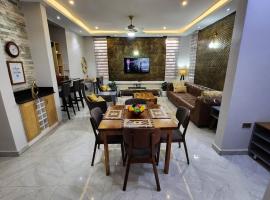 Exquisite 3Bed 3.5Bath Lake View Home!, וילה באנטבה