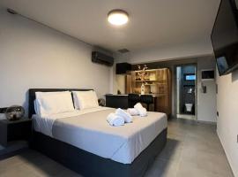Loft Spa Greece - Enjoy our Jacuzzi, hotell i Kalamata
