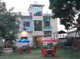 Corbett Rejoice Home Stay, vacation rental in Jhirna