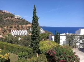 Seaview 3 bedroom apartment with swimmingpool, Ferienunterkunft in Cañet de Mar