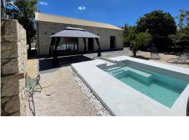 The 10k Stones Villa, hotel v destinaci Korfu