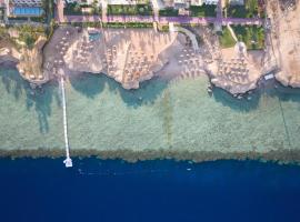 Safir Sharm Waterfalls Resort, hótel í Sharm El Sheikh