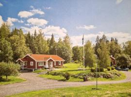 Lantlig villa utanför Uppsala, alquiler vacacional en Alunda